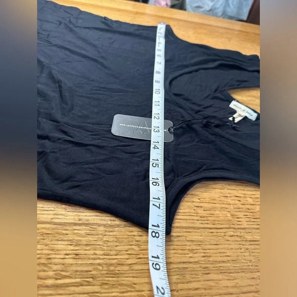 ARTICLES OF SOCIETY NWT black asymmetrical tank top with back detail size Medium - Picture 2 of 6